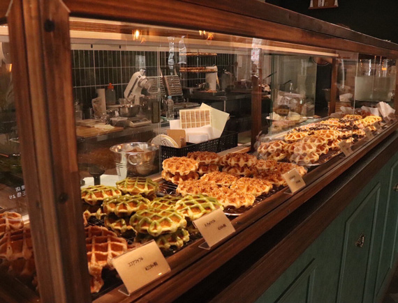 ベルギーワッフル専門店 STAR MAIN’S WAFFLE 　スターマインワッフル